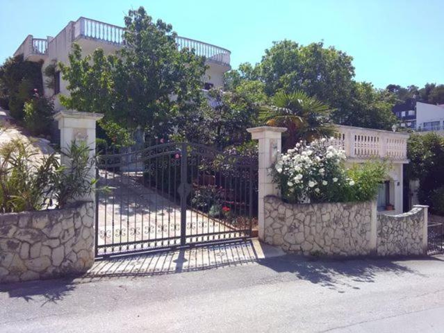 Caroline Apartment *